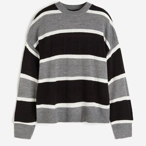 ⭐️ NWT Divided Jacquard-Knit black, grey & white crew-neck Sweater- M